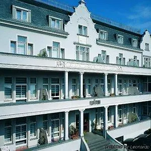 Viktoria 4*