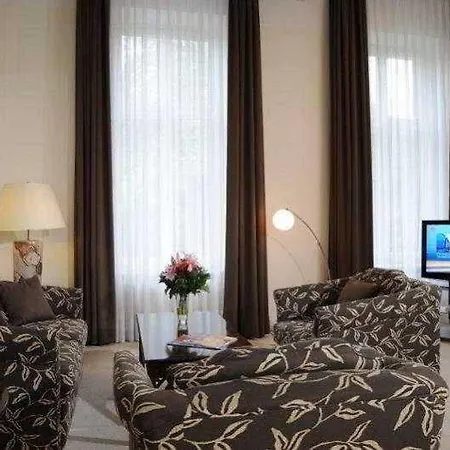 Viktoria 4*