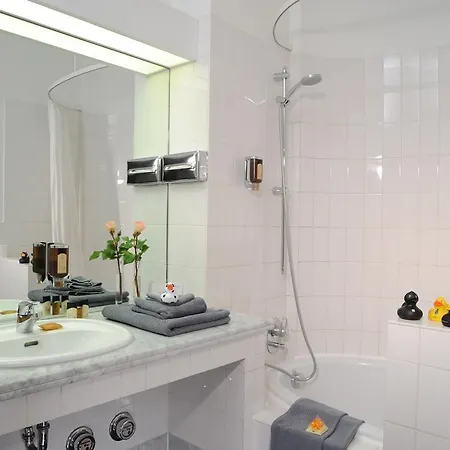 Отель Viktoria Дюссельдорф