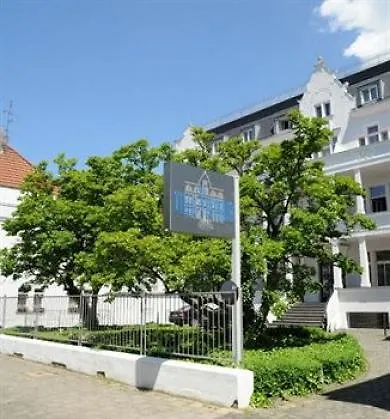 Viktoria Hotel